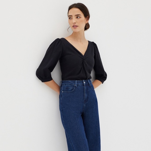 Love Bonito Knot Twist Top - Picture 2 of 4